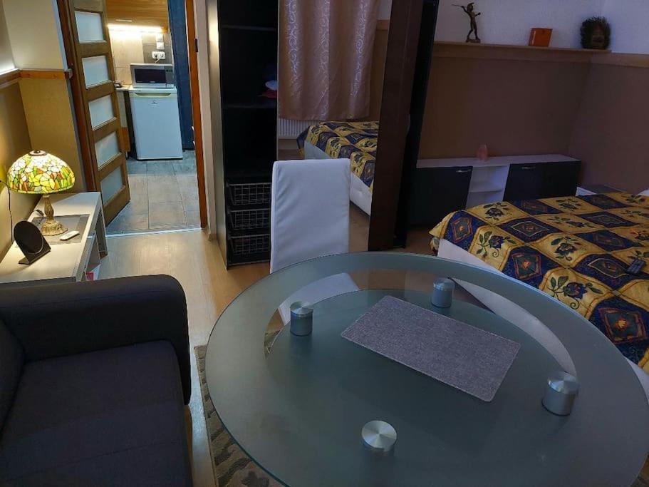 Ujszeged Apartman Екстер'єр фото