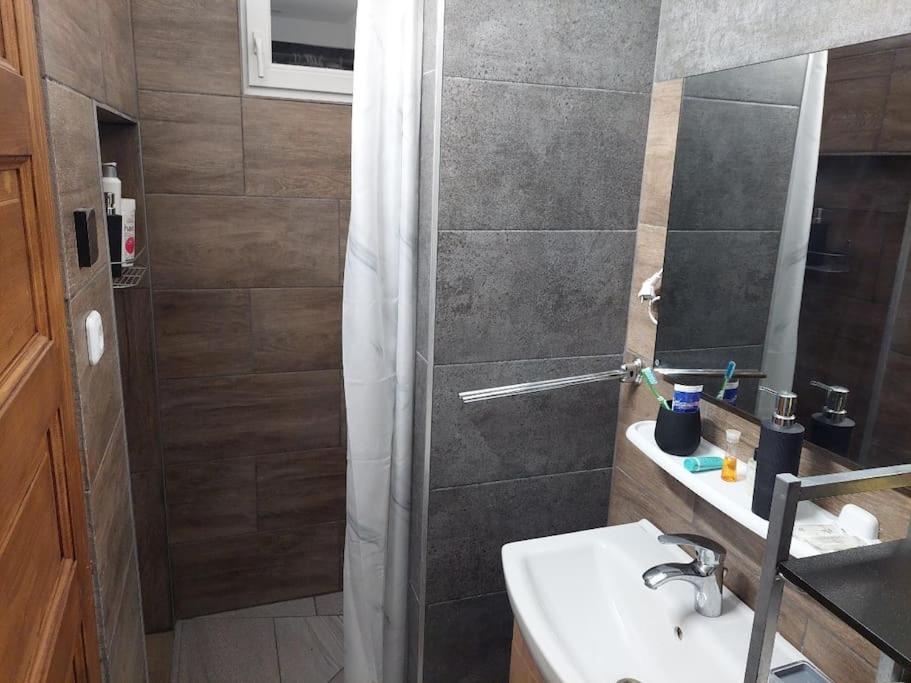Ujszeged Apartman Екстер'єр фото
