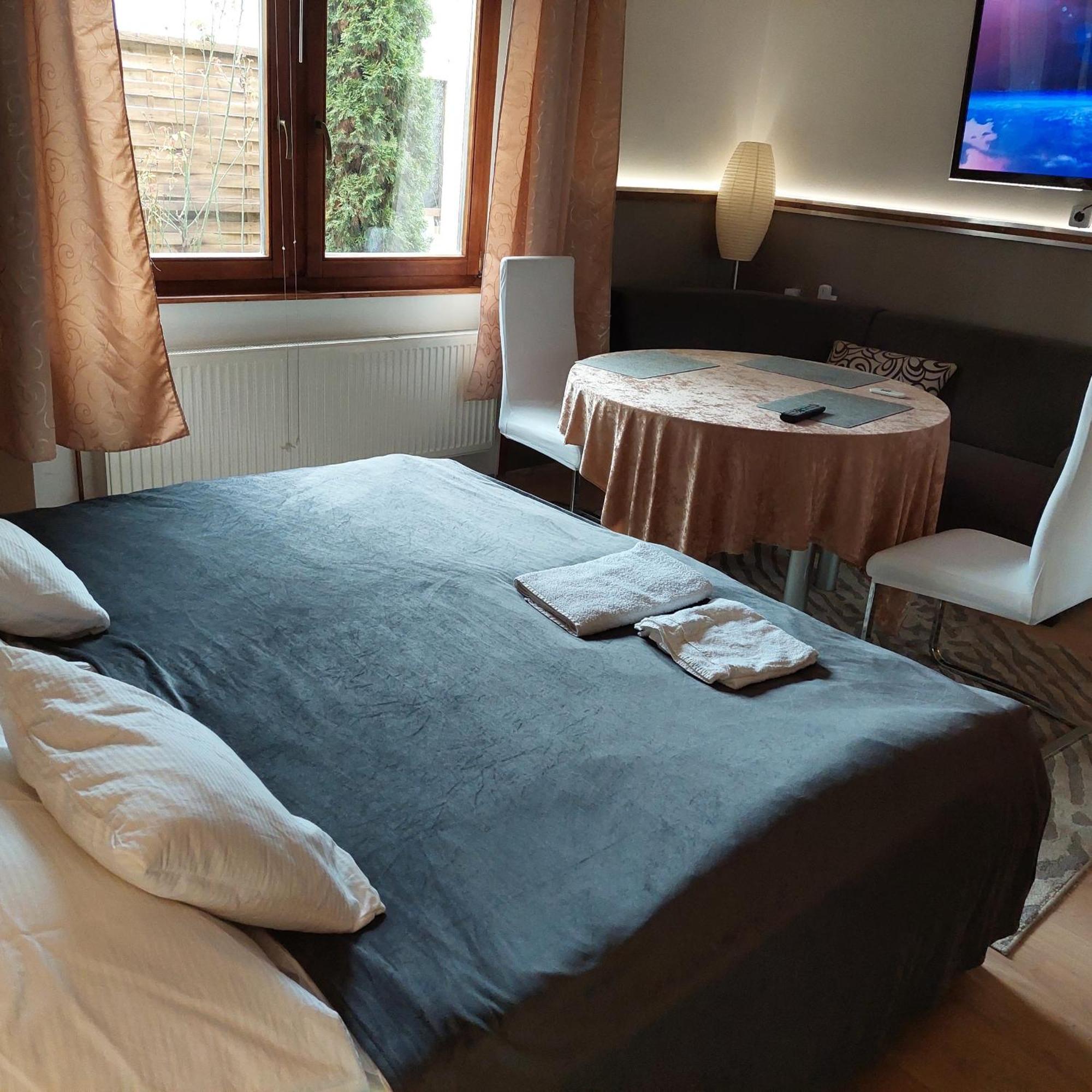 Ujszeged Apartman Екстер'єр фото
