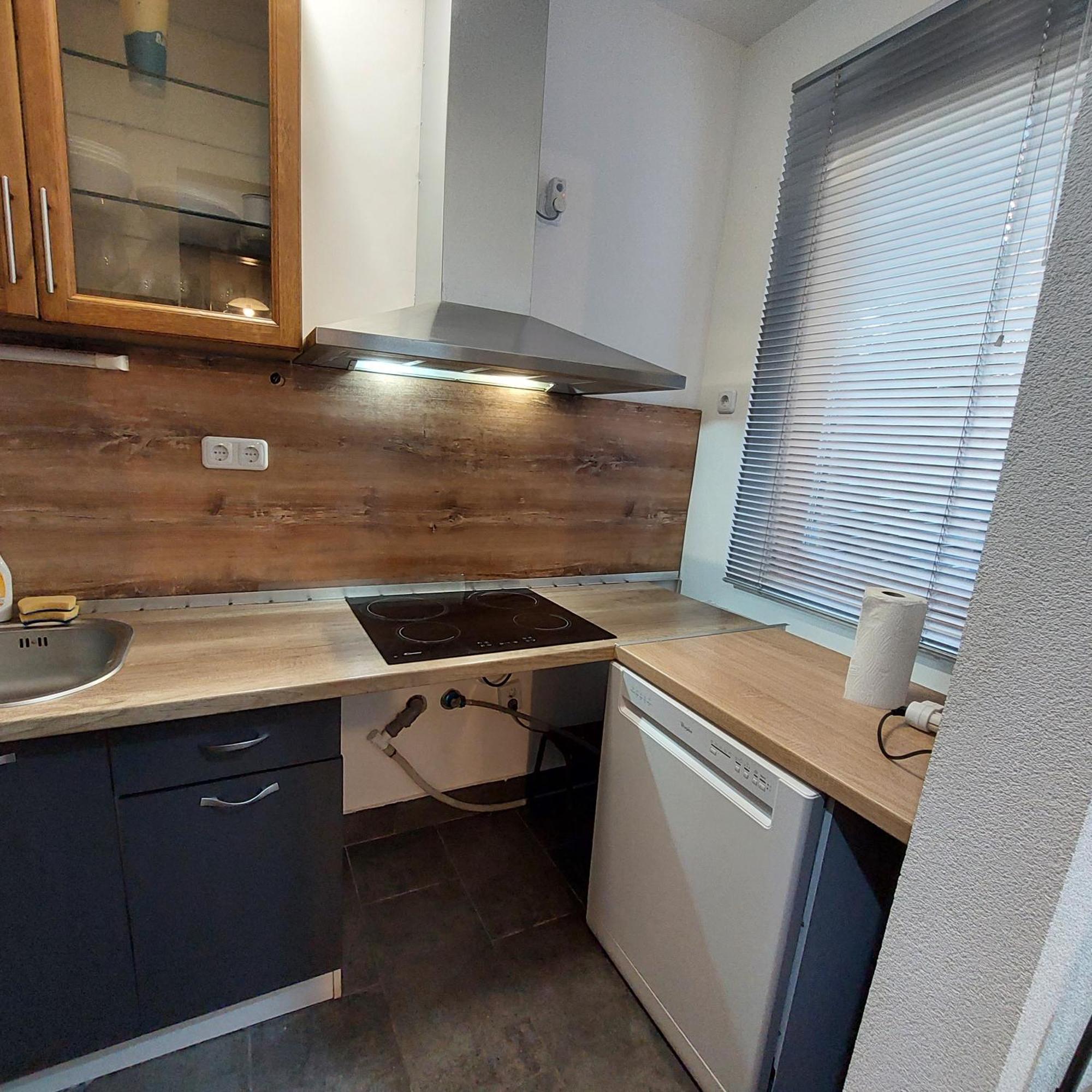 Ujszeged Apartman Екстер'єр фото