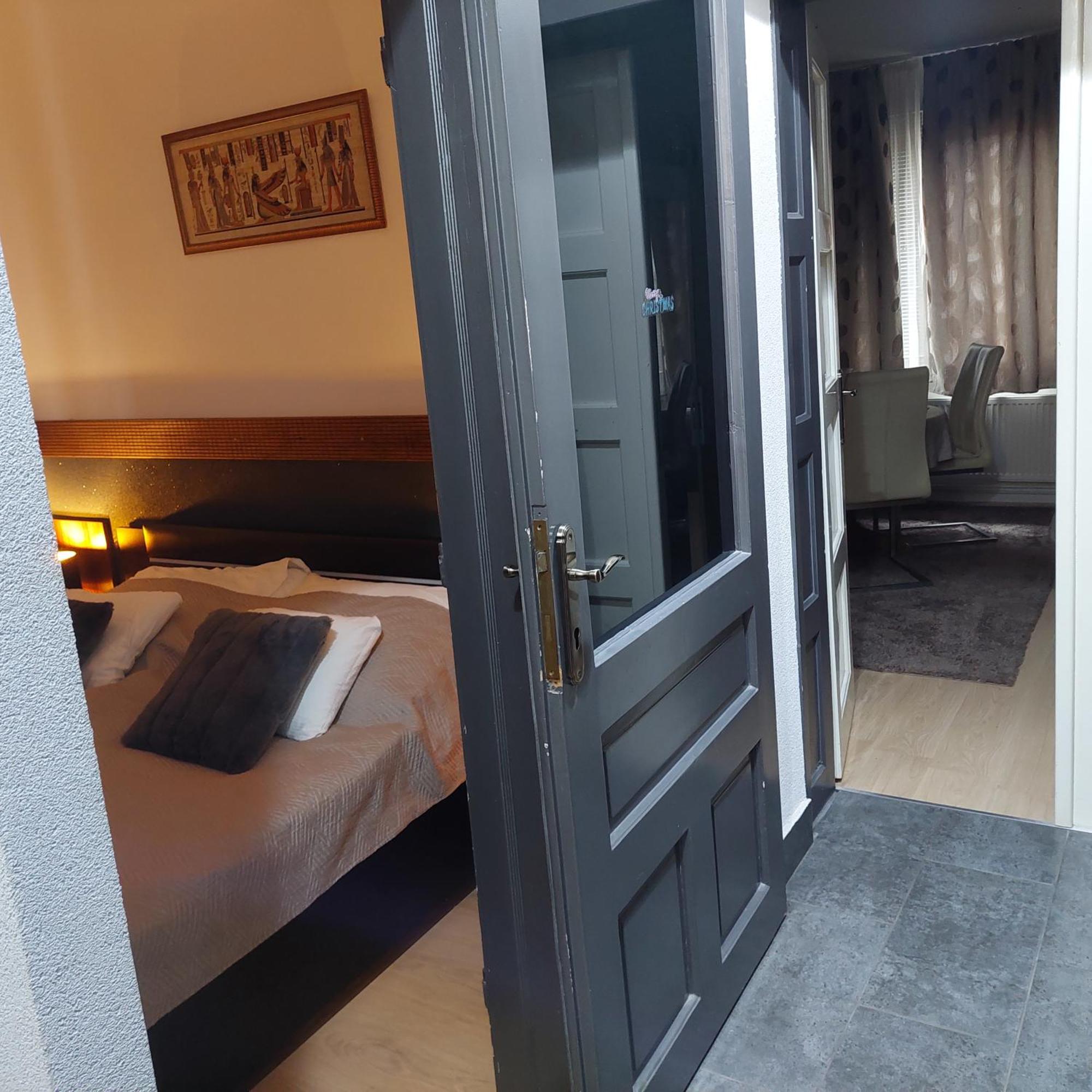 Ujszeged Apartman Екстер'єр фото