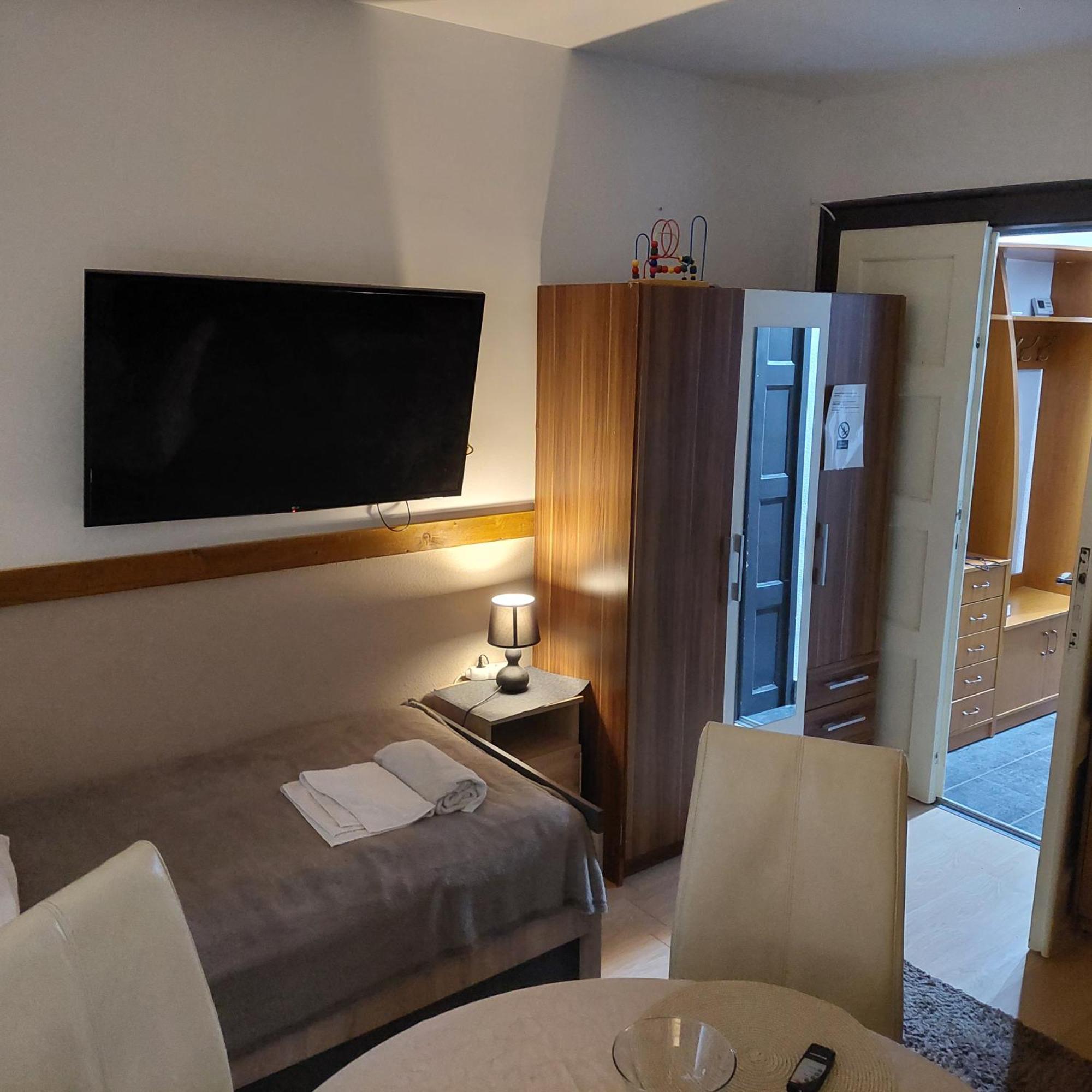 Ujszeged Apartman Номер фото
